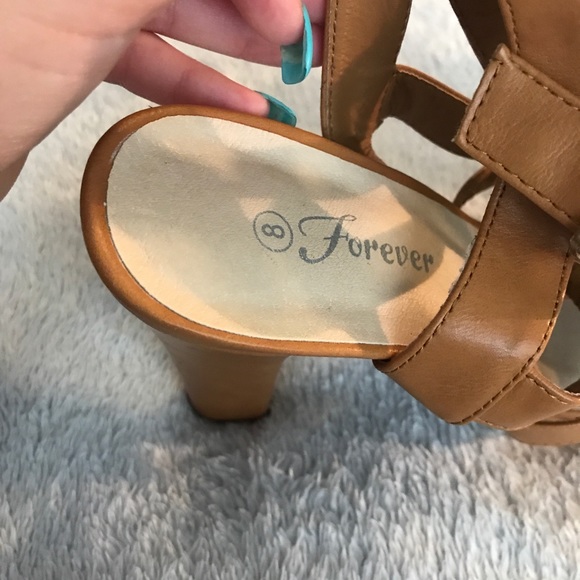 F21 Double Buckle Strap Pumps - Picture 2 of 5